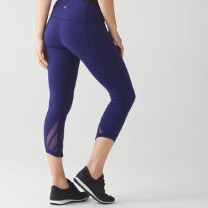 Lululemon Essential Rhythm Crop, mesh tights, sz 6